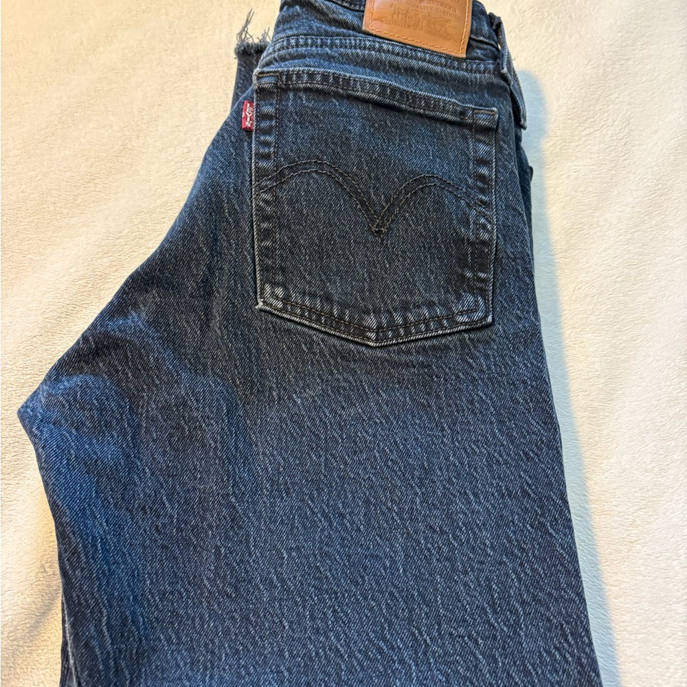 Levi's women black Straight Jeans 26